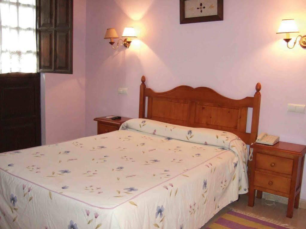 Posada El Tocinero Camargo Esterno foto